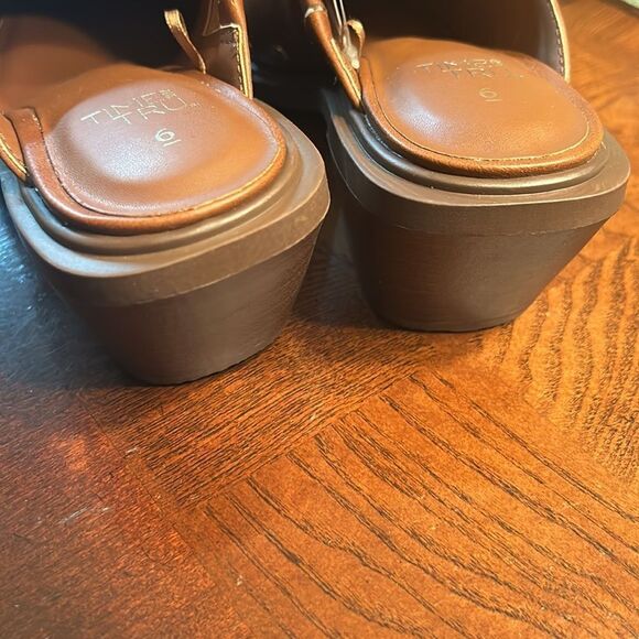 Time and Tru Brown Slip on Mule.NWT - Picture 7 of 10